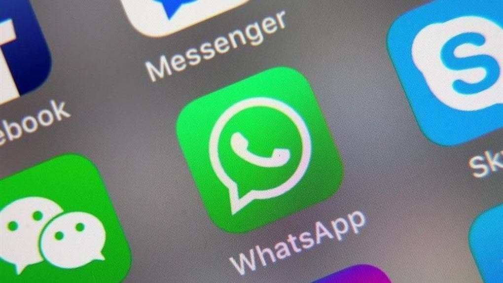 Autónomos y empresas podrán ser multados por usar WhatsApp con sus clientes