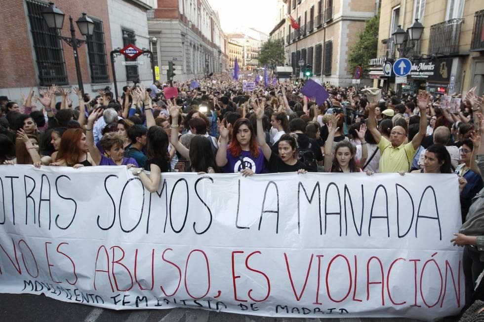 La comisión que estudiará la reforma de los delitos sexuales está formada solo por hombres. Por Mónica Ceberio Belaza, El Pais.